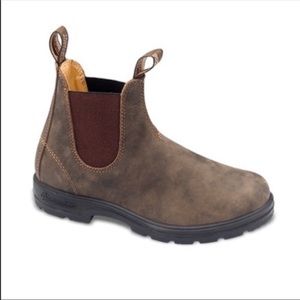 Women’s Blundstones 6.5
